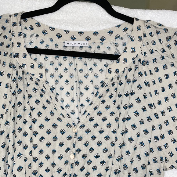 Miou Muse Anthropologie V Neck Button Up sz S EUC Short Sleeve Romper Modest - Picture 4 of 16